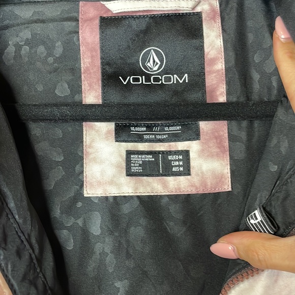 SOLD - Volcom Hailynn Jacket - Picture 4 of 4